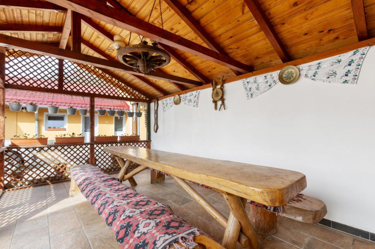 Casa Rasnoveana Exterior foto